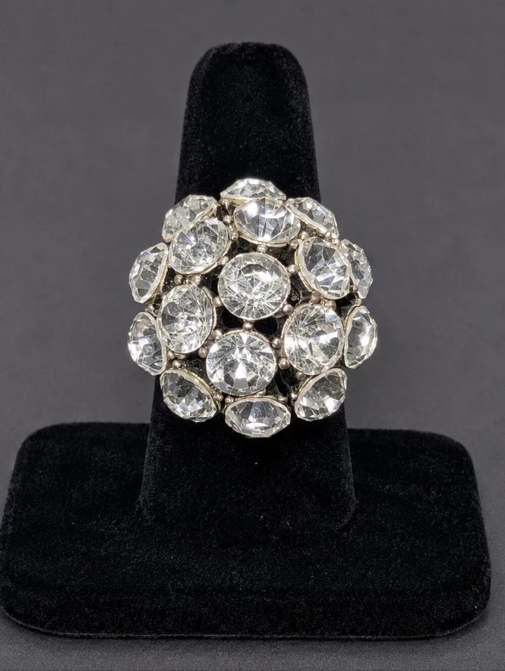 Adjustable Stretch Rhinestone Cluster Statement Ring Size 6-10 Silver Tone - Picture 3 of 8